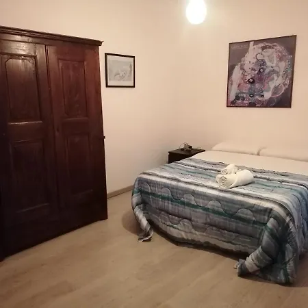 Nicoletta House Μονκαλιέρι